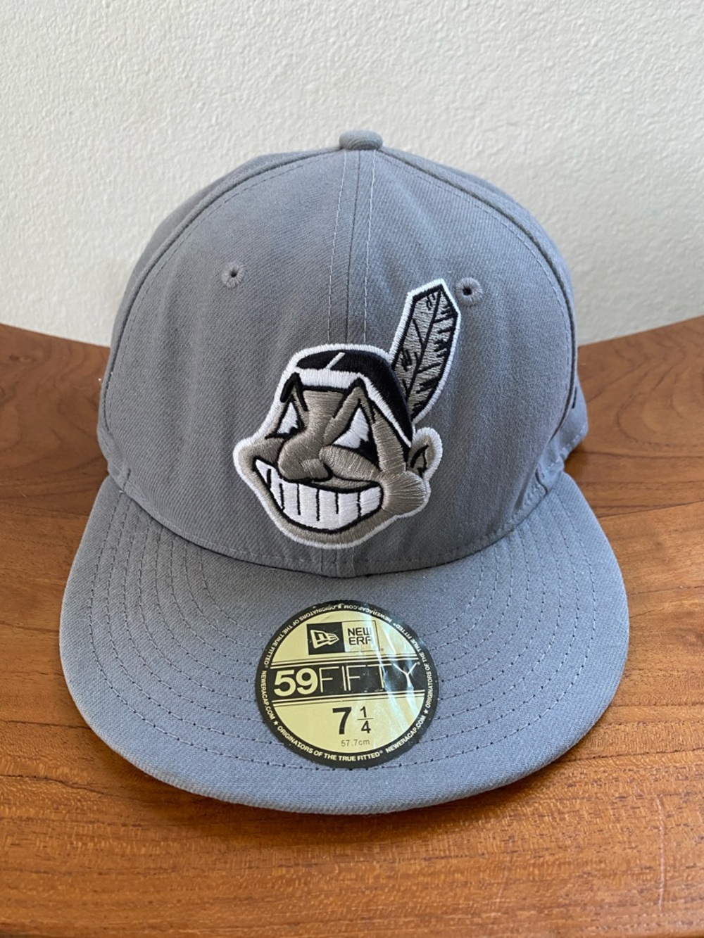 New Era Grey Cleveland Indians Chief Wahoo size 7 1/4